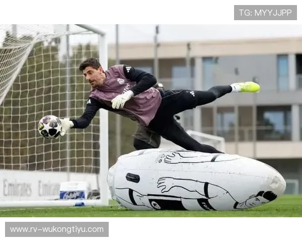 卡马文加次回合登场如何扭转对阵曼城的节奏