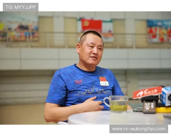 徐嘉余训练完直接打飞的去吃米其林三星，这日子过得跟偶像剧男主似的