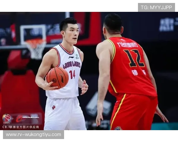 封盖犯规判定：篮球规则如何界定合法与非法封盖